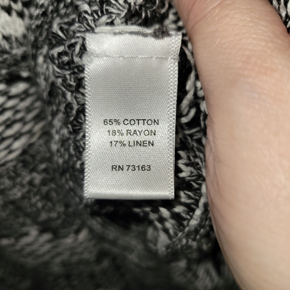 Cable & Gauge Large cowl neck womens Sweater - Picture 5 of 8